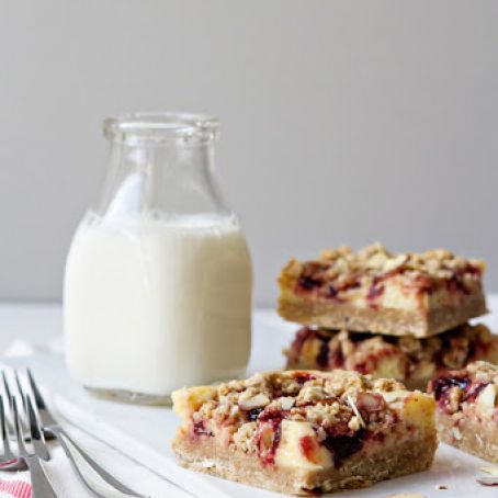 Cherry Cheesecake Crumb Bars