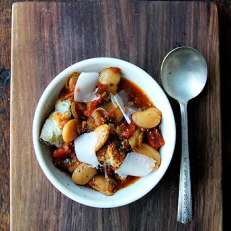 Slow-Cooker Gigante Beans With Tomatoes and Pancetta
