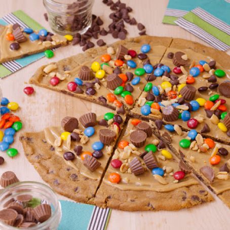 Chocolate Peanut Butter Pizza