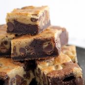 CHOCOLATE CHIP COOKIE BROWNIES