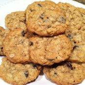 Nancy's Delicious Oatmeal Raisin Cookies
