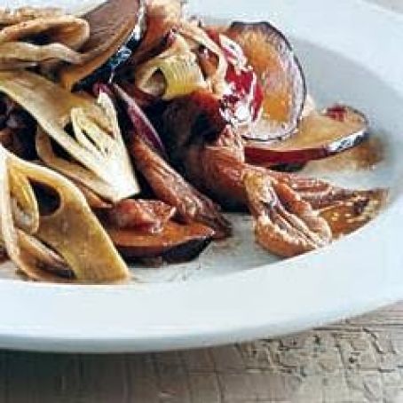 SMOKED TURKEY, PLUM & FENNEL SALAD