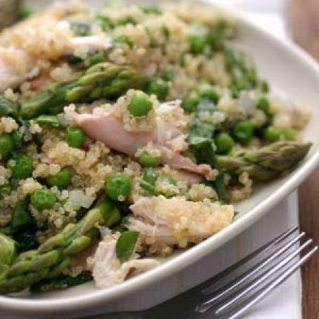 QUINOA PRIMAVERA WITH CHICKEN, SPRING PEAS AND ASPARAGUS