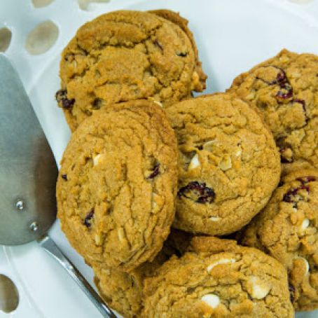 White Chocolate Cranberry Oatmeal Cookies