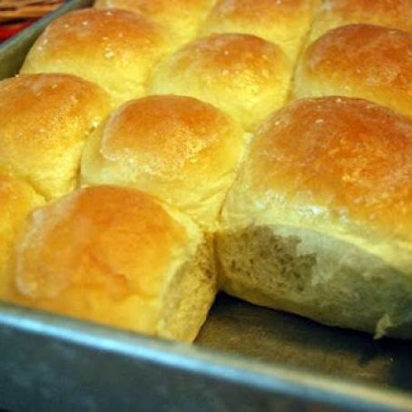 Dorotha's Yeast Rolls