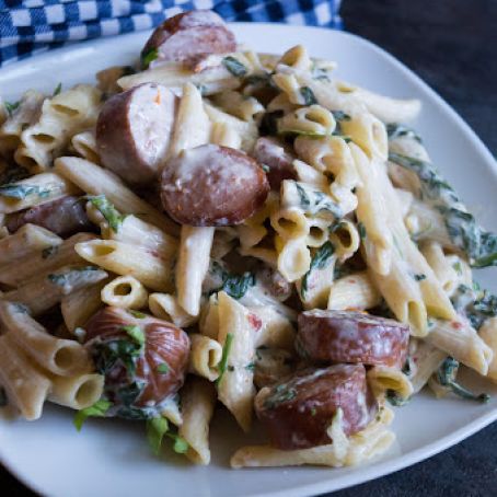 Creamy Garlic Mozzarella Pasta with Spinach & Sausage!