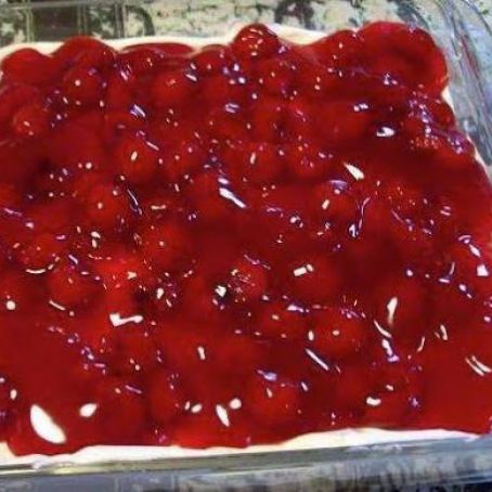 Easy No-Bake Cherry Delight