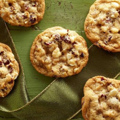 WHITE CHOCOLATE CRANBERRY COOKIES