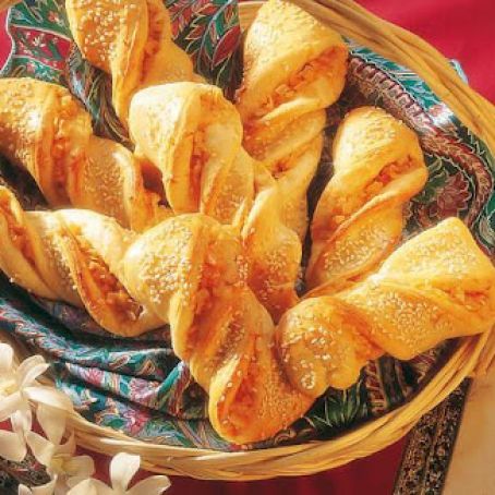 Sesame Onion Twists