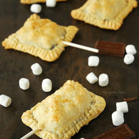 S'MORE PIE POPS