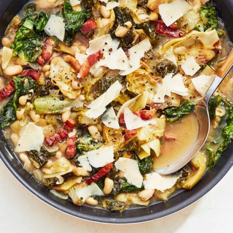 CANNELLINI****Escarole & White Bean Skillet with Bacon & Artichokes