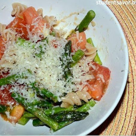 Asparagus Tomato and Cheese Fusilli
