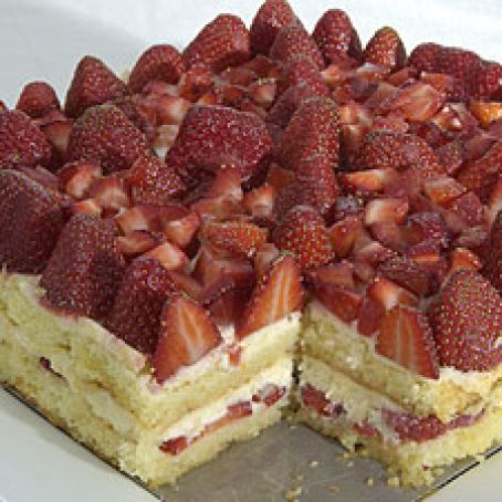 Fresh Berry Tiramisu