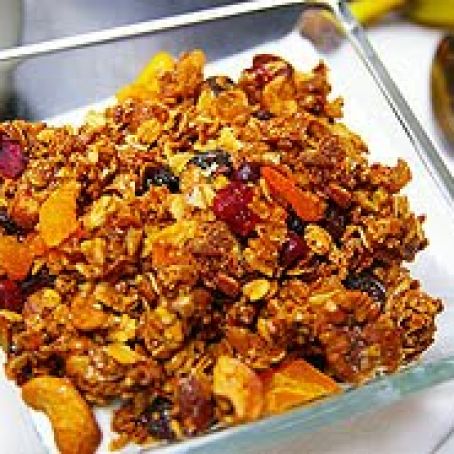 MAPLE FRUIT AND NUT GRANOLA