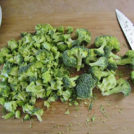 Bacon Cheddar Broccoli Salad****