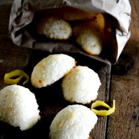 cookie - lemon coconut macaroon