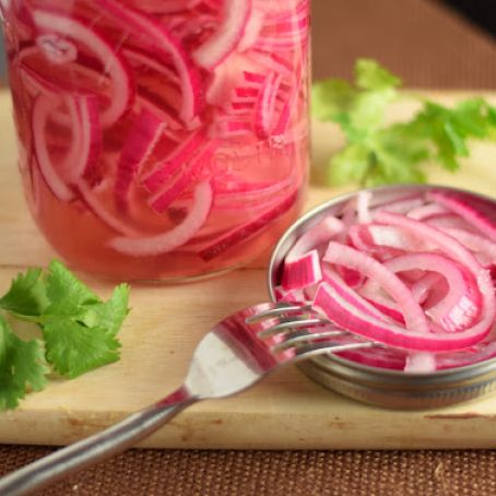 QUICK PICKLED RED ONIONS RECIPE