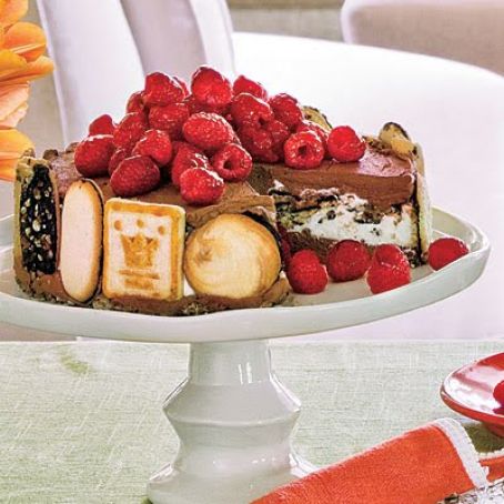 Triple Chocolate-Cookie Trifle Pie