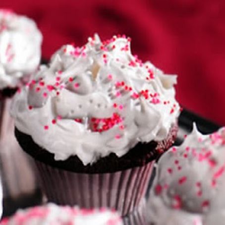 Cupcakes: Red Velvet Cupcakes3