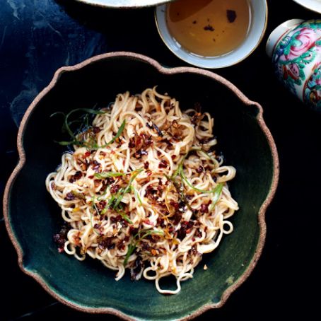 Sesame Noodles with Chili Oil and Scallions