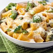 Broccoli and Cheddar Pasta Bake