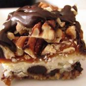 Turtle Cheesecake Bars
