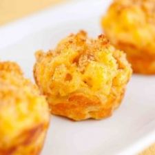 Mini Mac 'n Cheese Muffins