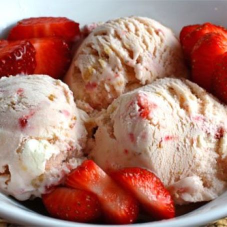 Strawberry Cheesecake Ice Cream