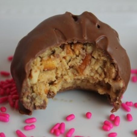 Peanut Butter Pretzel Bites