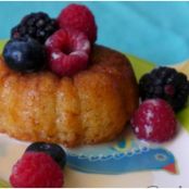 Mini Bundt Cakes with Butter Rum Sauce {Recipe}