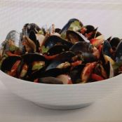 Mussels with Potatoes and Red Pepper