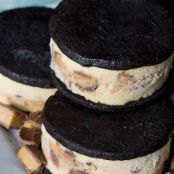 Peanut Butter Ice Cream Sandwiches