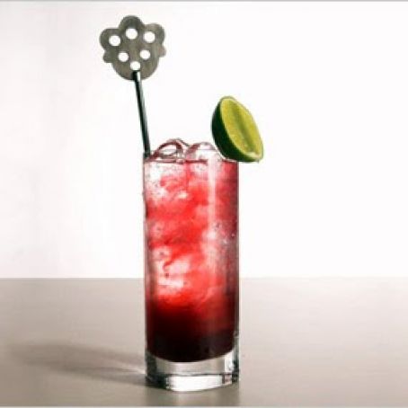 Berry Rhubarb Tea-monade