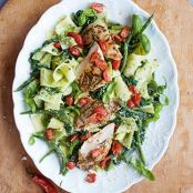 Pasta Pesto, Garlic & Rosemary Chicken