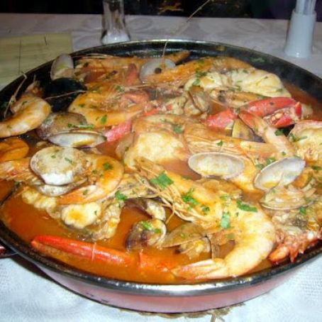 CALDERETA DE MARISCOS