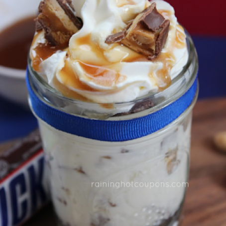 Snickers Cheesecake in a Jar