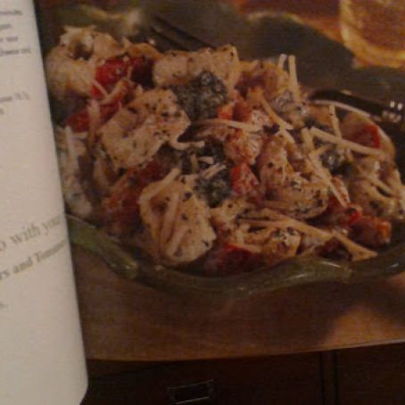 Tortellini Primavera with Pesto Sauce