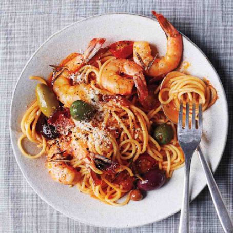 Spaghetti with Shrimp and Olives