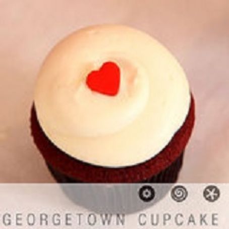 Red Velvet Cupcakes With Vanilla Cream Cheese Frosting