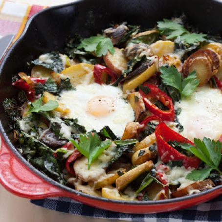 Baked Eggs & Potatoe Hash