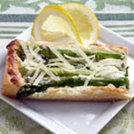 Asparagus spears in puff pastry