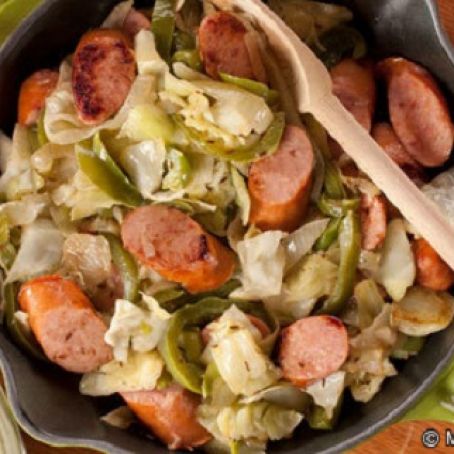 Skillet Sausage 'n' Cabbage