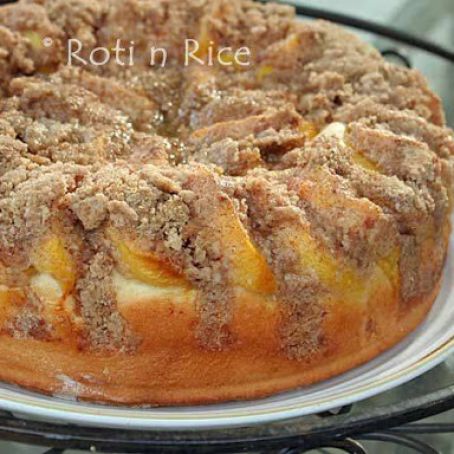 Peach Streusel Kuchen