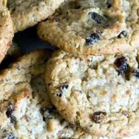 Aunt Mary's Oatmeal Cookies