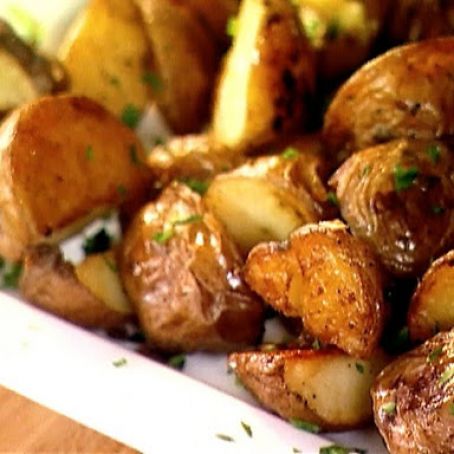 Grilled Garlic Potatoes