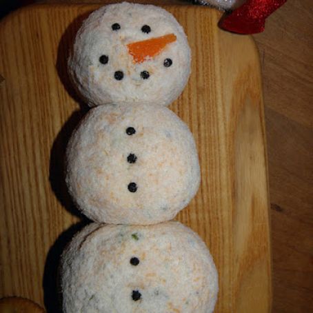 Snowman Cheese Ball