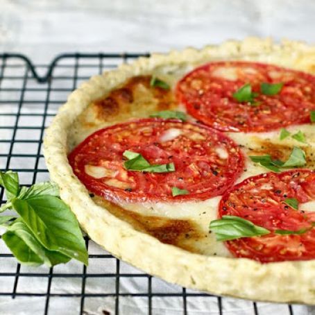 Fresh Tomato Mozzarella Tart with Basil Garlic Crust