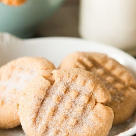 Classic Peanut Butter Cookies