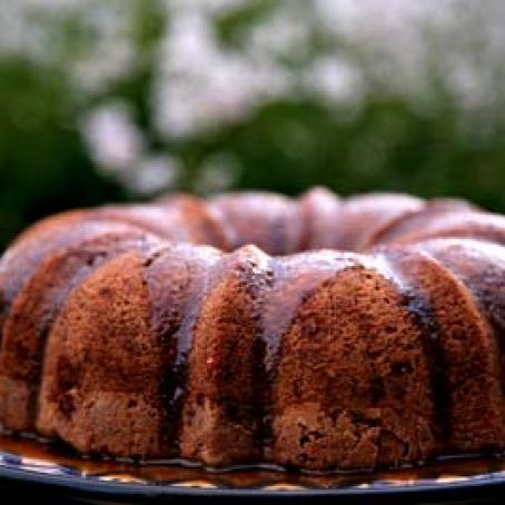 FRESH APPLE CAKE