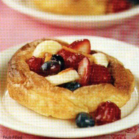 Fruit-Filled Puff Pancakes*